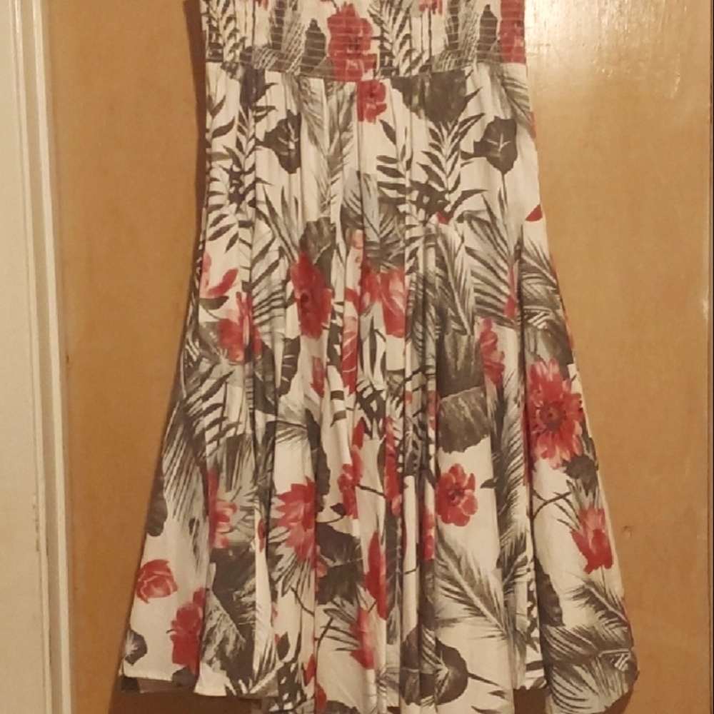Chelsea & Theodore Pleated Floral Skirt